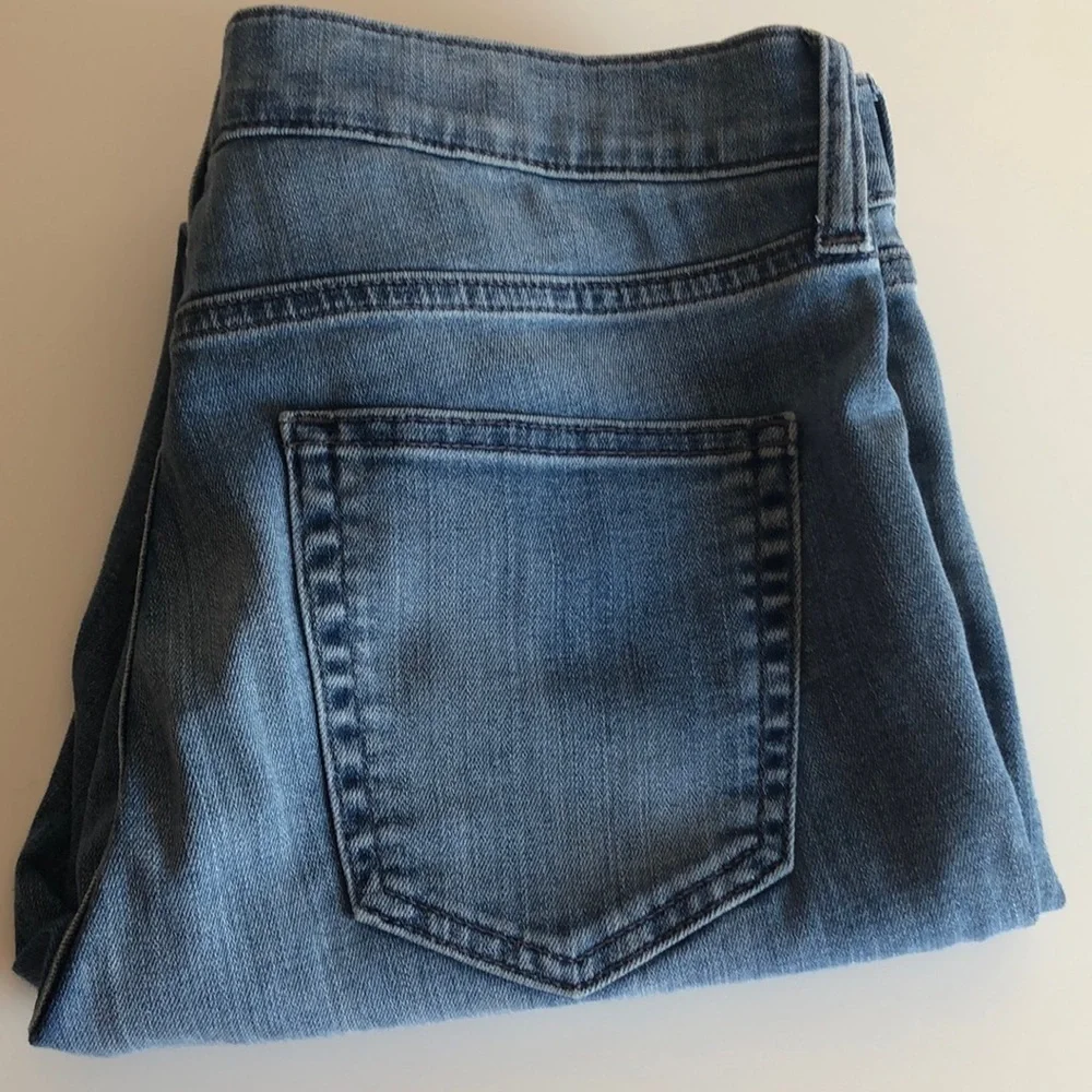 Gap Girlfriend Straight Leg Jeans 28r - Picture 3 of 8